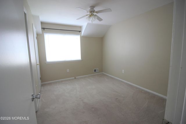 1059 Schmidt Lane, North Brunswick, NJ 08902