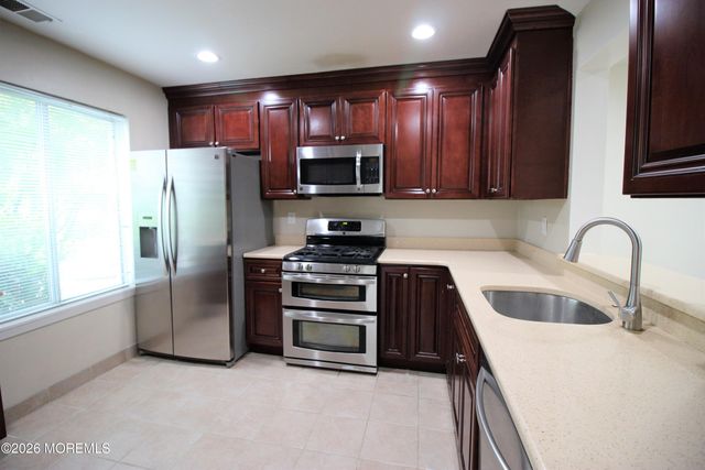 1059 Schmidt Lane, North Brunswick, NJ 08902