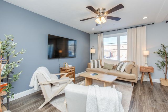 7 Dumaine Ave Unit H, Nashua, NH 03063