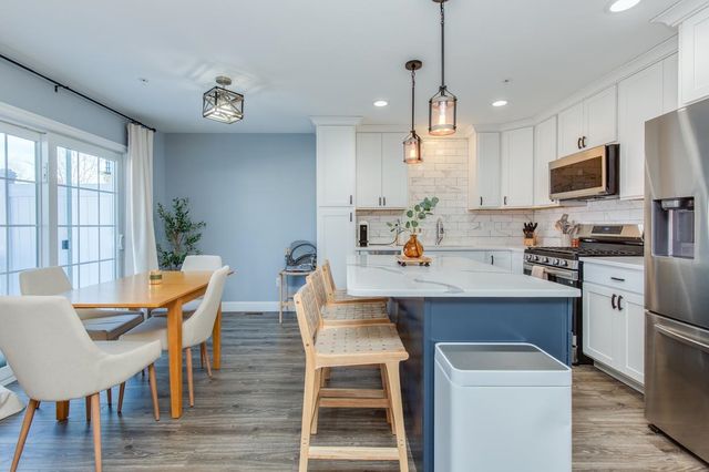 7 Dumaine Ave Unit H, Nashua, NH 03063