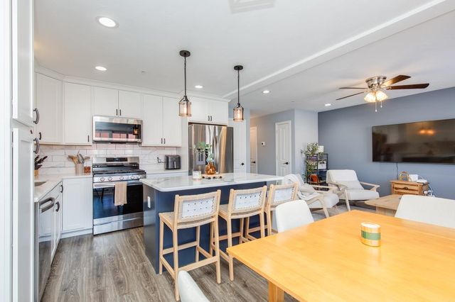 7 Dumaine Ave Unit H, Nashua, NH 03063