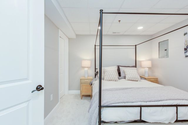 7 Dumaine Ave Unit H, Nashua, NH 03063