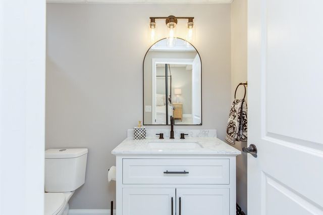 7 Dumaine Ave Unit H, Nashua, NH 03063