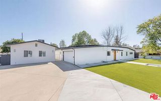 22602 Hatteras Street B, Woodland Hills, CA 91367