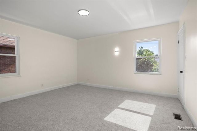 18050 Wisconsin Street, Detroit, MI 48221