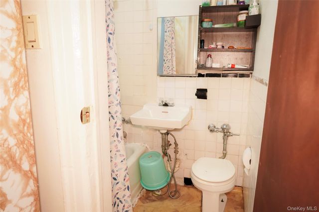 103 Greenpoint Avenue, Brooklyn, NY 11222