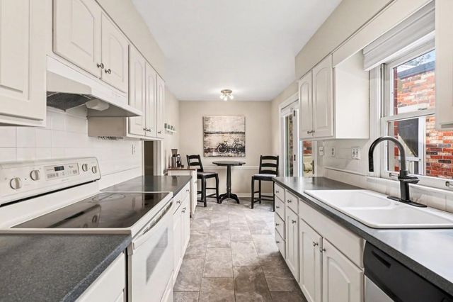 1479 Leafview Road, Decatur, GA 30033