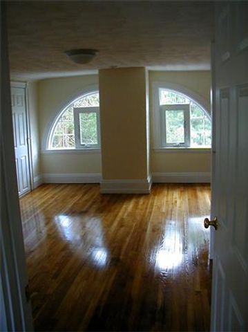 49 Dean Avenue 2, Franklin, MA 02038