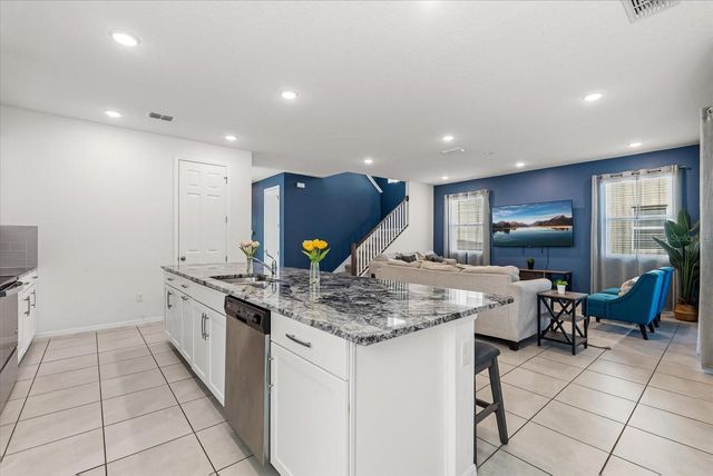 2009 TROPICAL PALMS CIRCLE, Kissimmee, FL 34747