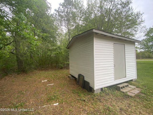 6013 Elder Ferry Road, Moss Point, MS 39563