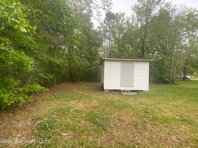 6013 Elder Ferry Road, Moss Point, MS 39563