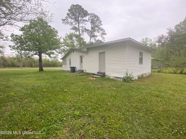 6013 Elder Ferry Road, Moss Point, MS 39563
