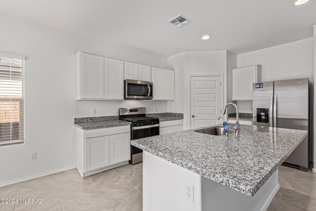 13513 N Nicholas Court, Marana, AZ 85653