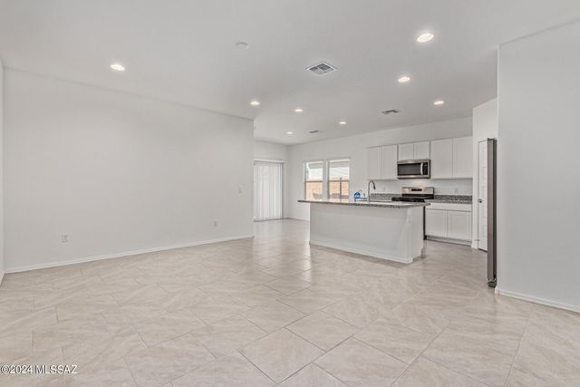 13513 N Nicholas Court, Marana, AZ 85653
