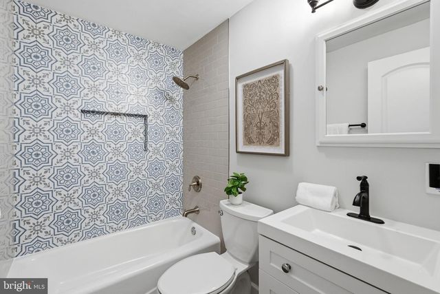 3318 ARDLEY CT, Falls Church, VA 22041