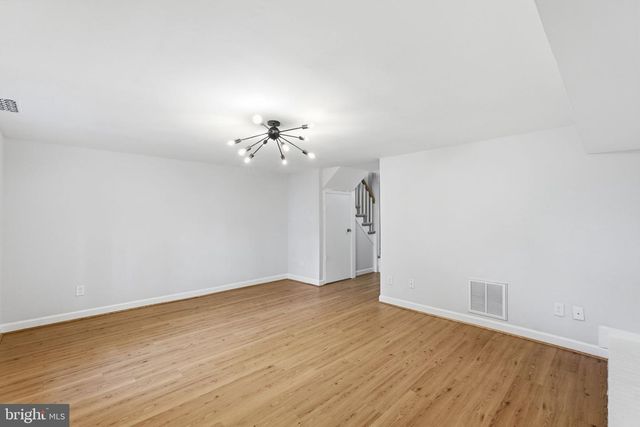 3318 ARDLEY CT, Falls Church, VA 22041
