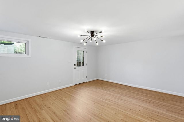 3318 ARDLEY CT, Falls Church, VA 22041