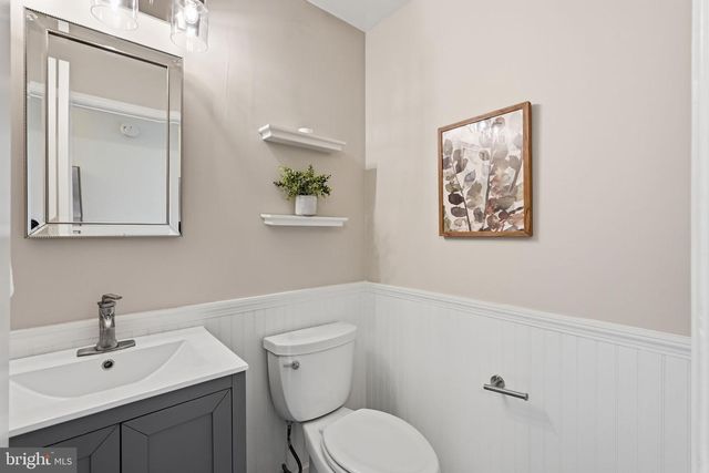 3318 ARDLEY CT, Falls Church, VA 22041