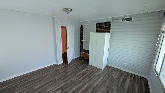 5313 Fossil Drive, Haltom City, TX 76117