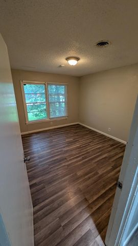 5313 Fossil Drive, Haltom City, TX 76117