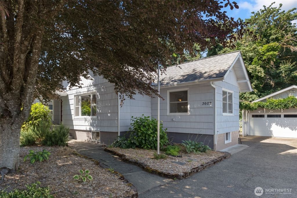 3602 Lorne Street SE, Tumwater, WA 98501