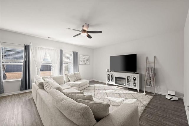 1074 Campbell Pine Trail, Lawrenceville, GA 30045