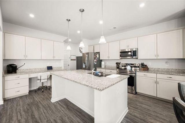 1074 Campbell Pine Trail, Lawrenceville, GA 30045