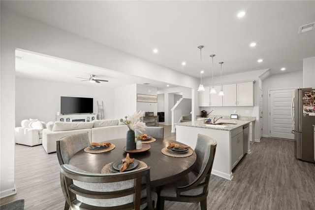 1074 Campbell Pine Trail, Lawrenceville, GA 30045