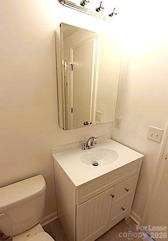 1645 Arlyn Circle, Charlotte, NC 28213