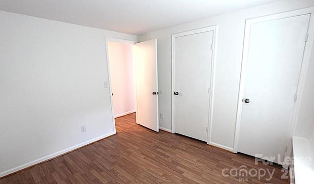 1645 Arlyn Circle, Charlotte, NC 28213