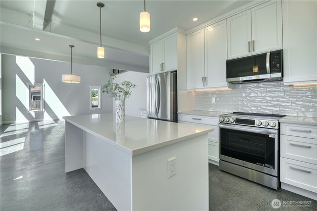 631 Freeman Lane, Point Roberts, WA 98281