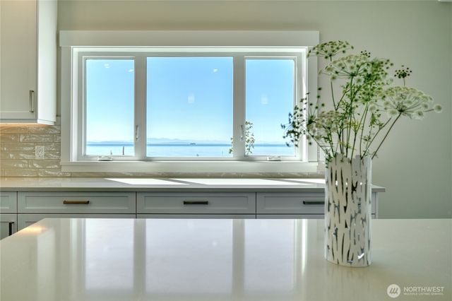 631 Freeman Lane, Point Roberts, WA 98281