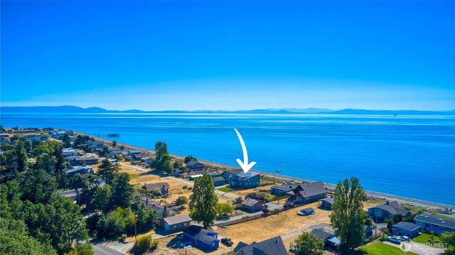 631 Freeman Lane, Point Roberts, WA 98281