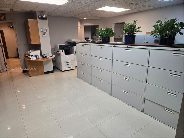 909 N Miami Beach Boulevard 201, North Miami Beach, FL 33162