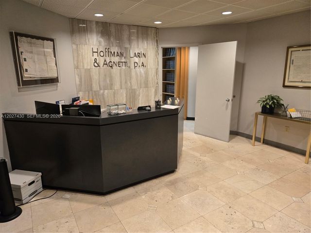 909 N Miami Beach Boulevard 201, North Miami Beach, FL 33162