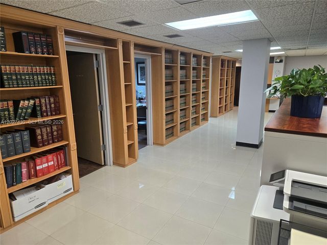 909 N Miami Beach Boulevard 201, North Miami Beach, FL 33162