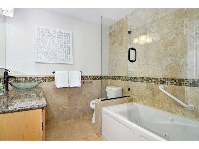 1350 Ne COCHRAN Dr, Gresham, OR 97030