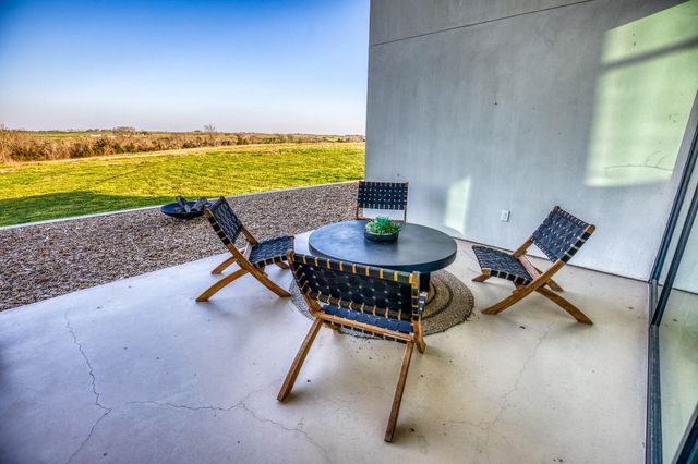 1905 Century Farms Road, Burton, TX 77835