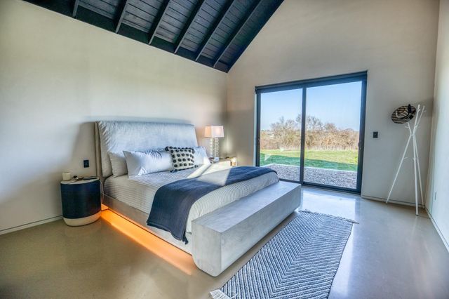 1905 Century Farms Road, Burton, TX 77835