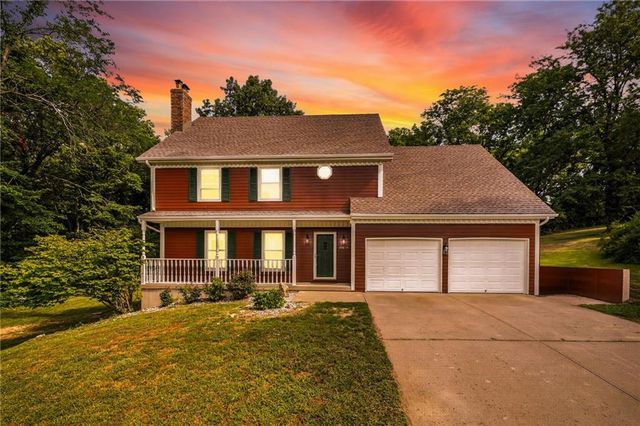 12639 NW Buck Creek Drive, Kansas City, MO 64152