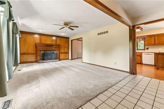 12639 NW Buck Creek Drive, Kansas City, MO 64152
