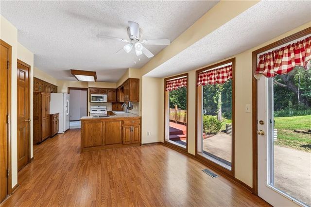 12639 NW Buck Creek Drive, Kansas City, MO 64152