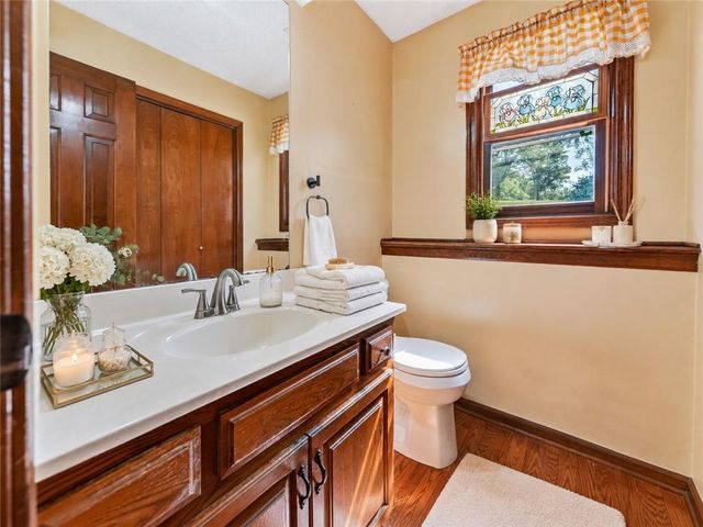 12639 NW Buck Creek Drive, Kansas City, MO 64152