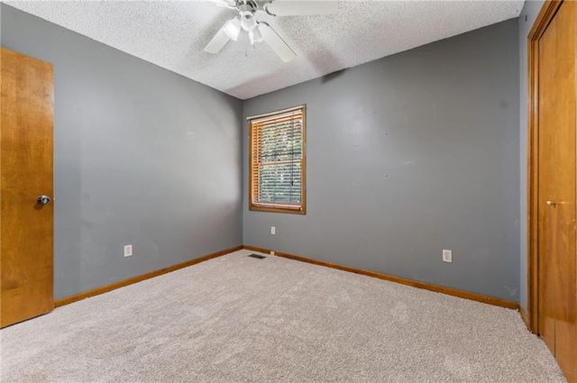 12639 NW Buck Creek Drive, Kansas City, MO 64152