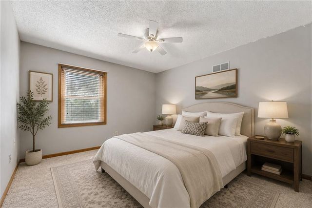 12639 NW Buck Creek Drive, Kansas City, MO 64152