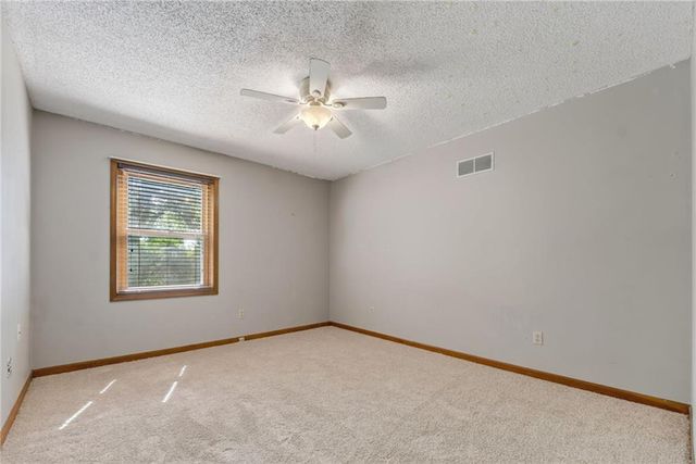 12639 NW Buck Creek Drive, Kansas City, MO 64152