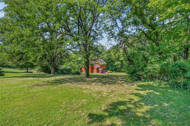 12639 NW Buck Creek Drive, Kansas City, MO 64152