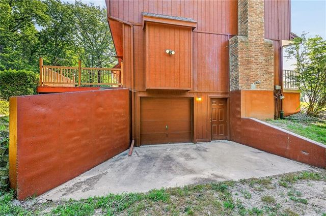 12639 NW Buck Creek Drive, Kansas City, MO 64152
