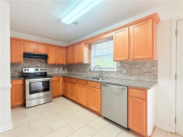 945 Sweet Mill Lane, Lawrenceville, GA 30045