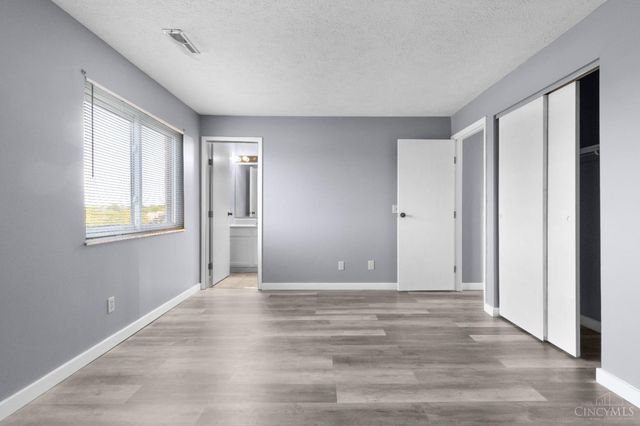 9489 Woodland Hills Drive, West Chester, OH 45011